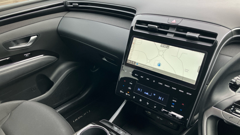 Hyundai TUCSON 1.6 TGDi Hybrid 230 SE Connect 5dr 2WD Auto Hybrid Estate